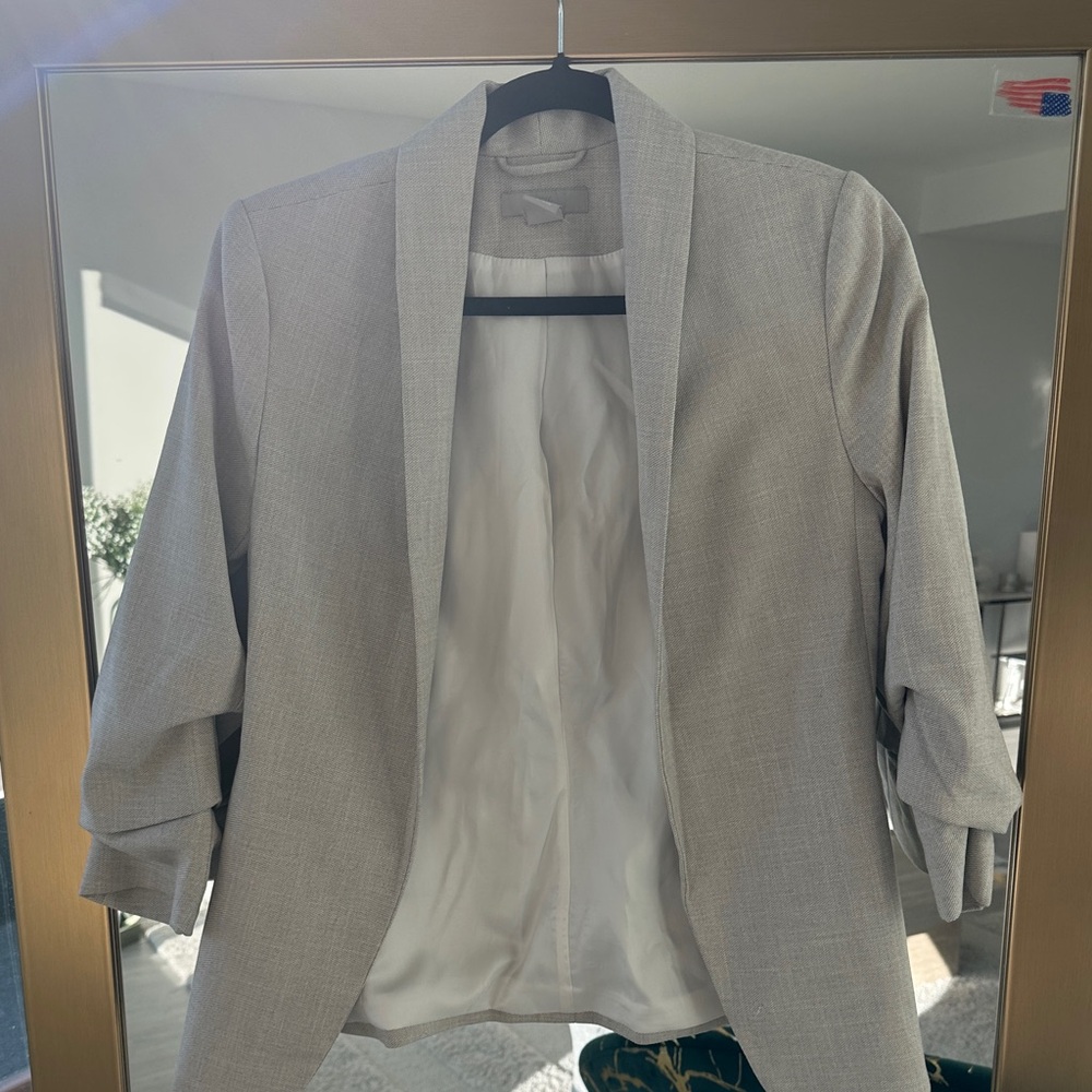 Elegant Gray/beige Women's Blazer